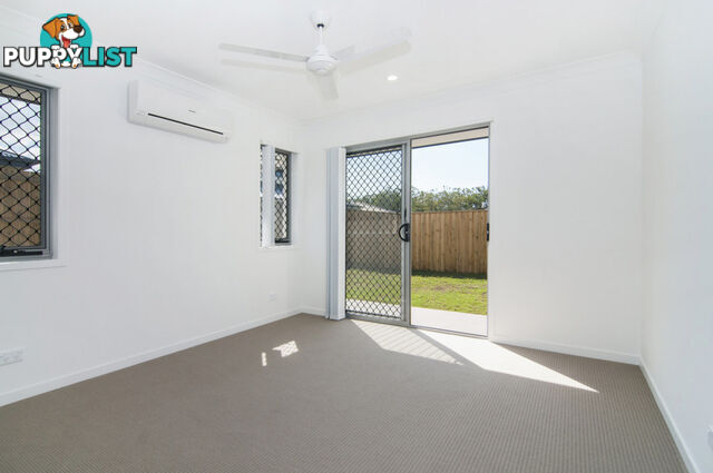 62 Azure Way PIMPAMA QLD 4209