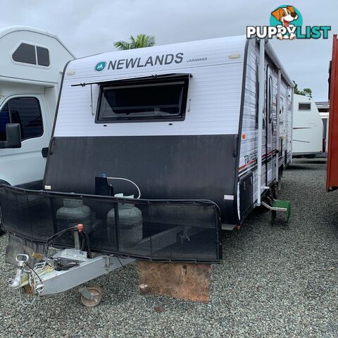 (On-Site) Newlands Tourister 3-Bunk Family Van