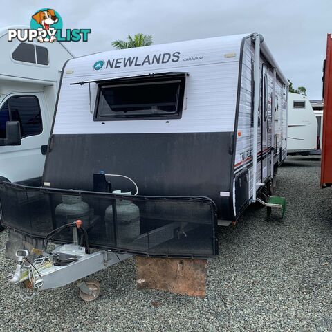 (On-Site) Newlands Tourister 3-Bunk Family Van