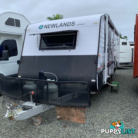 (On-Site) Newlands Tourister 3-Bunk Family Van