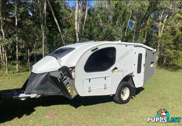 Vista RC Crossover XL Hybrid Camper