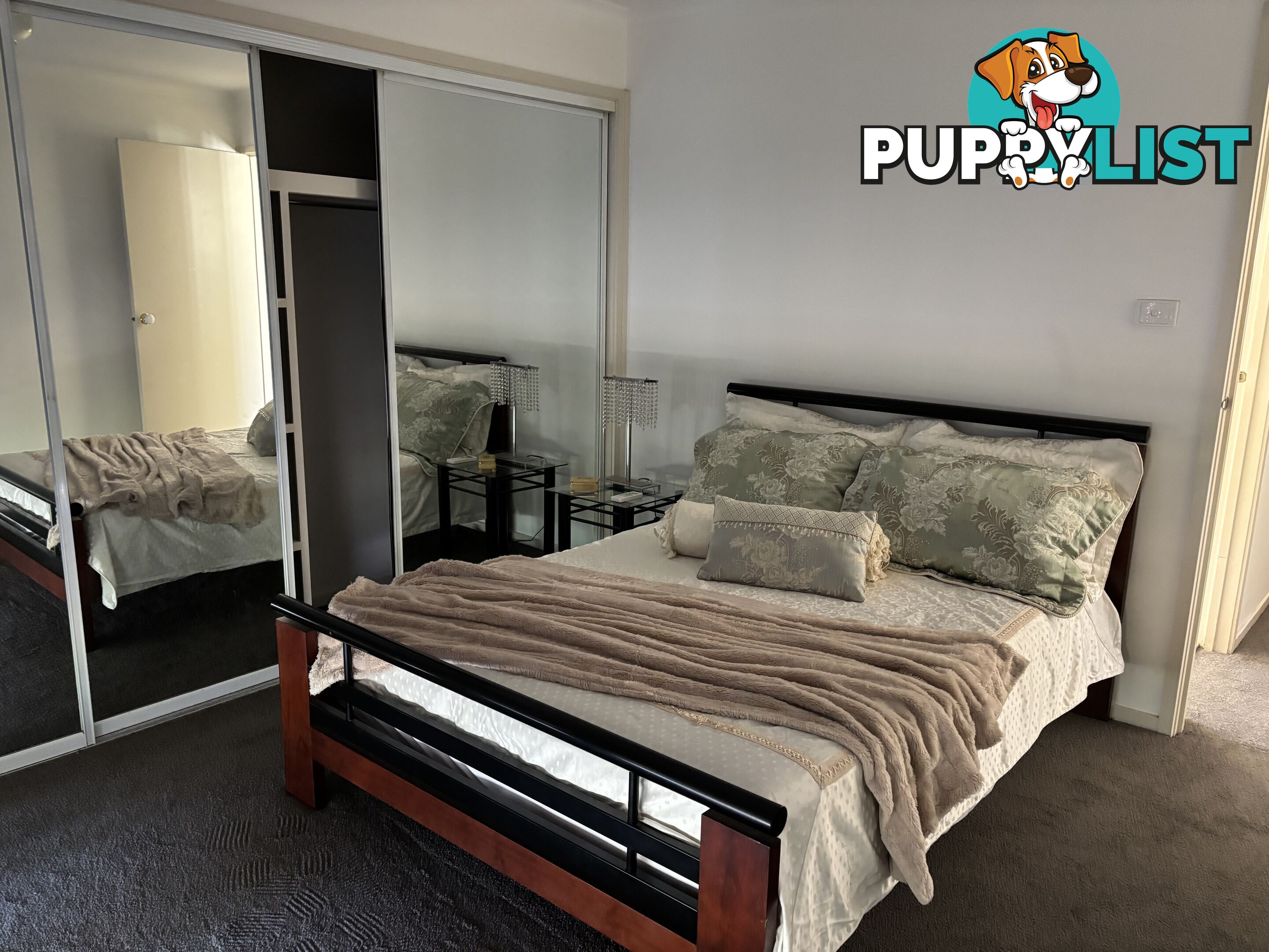 DOUBLE BED BLACK METAL AND TIMBER FRAME