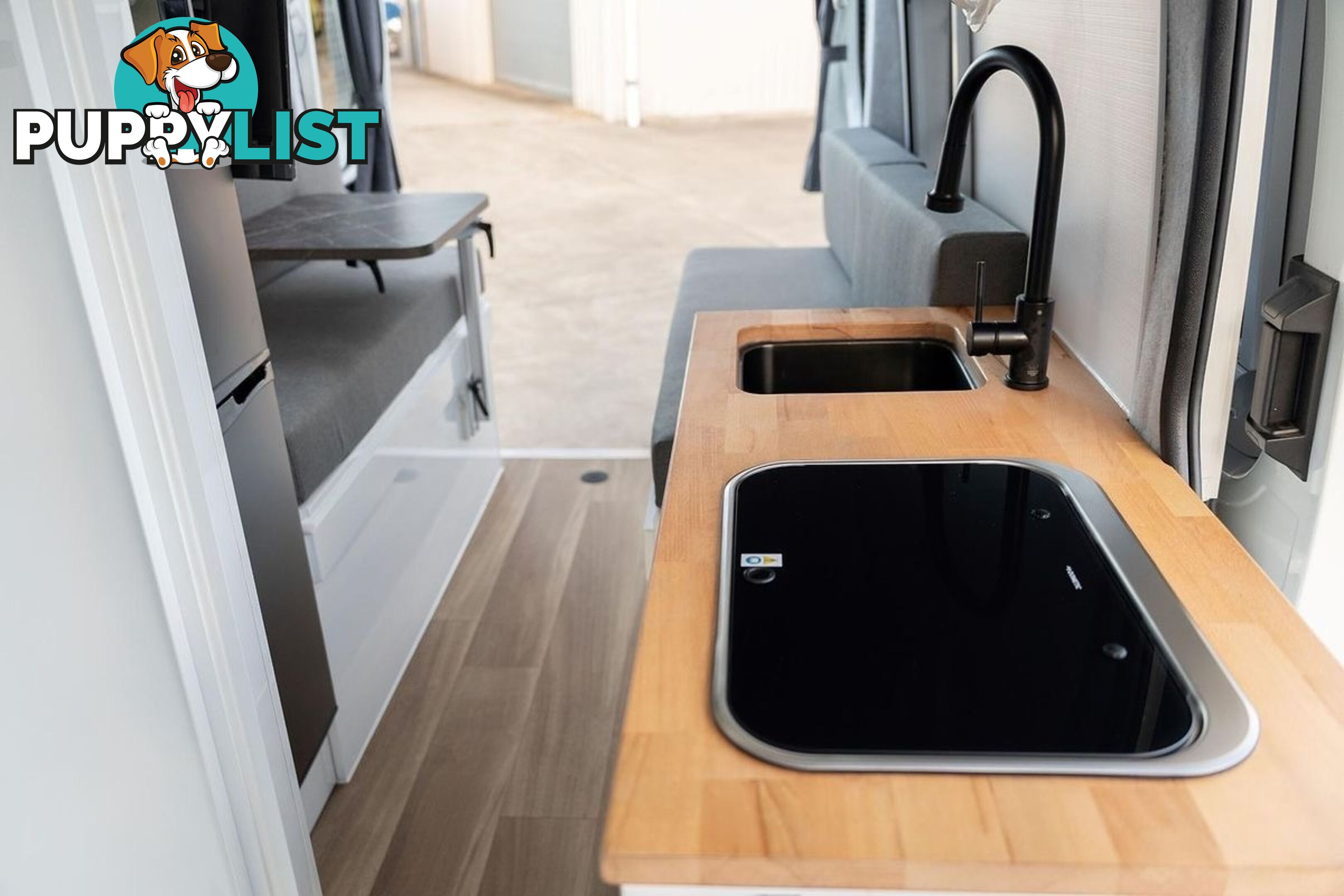 2024 LDV deliver 9 Gleehawk explorer
