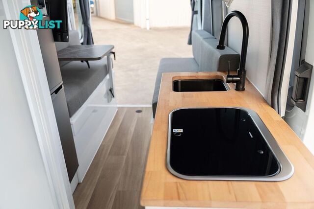 2024 LDV deliver 9 Gleehawk explorer