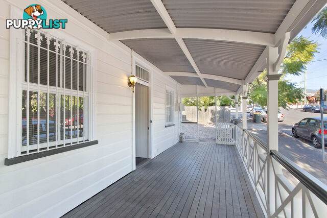 42 Chester Street TENERIFFE QLD 4005