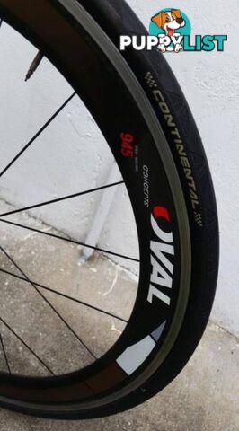 Full Carbon (Venge!) XL. 105 10s! Full Carbon Clinchers. As NEW!