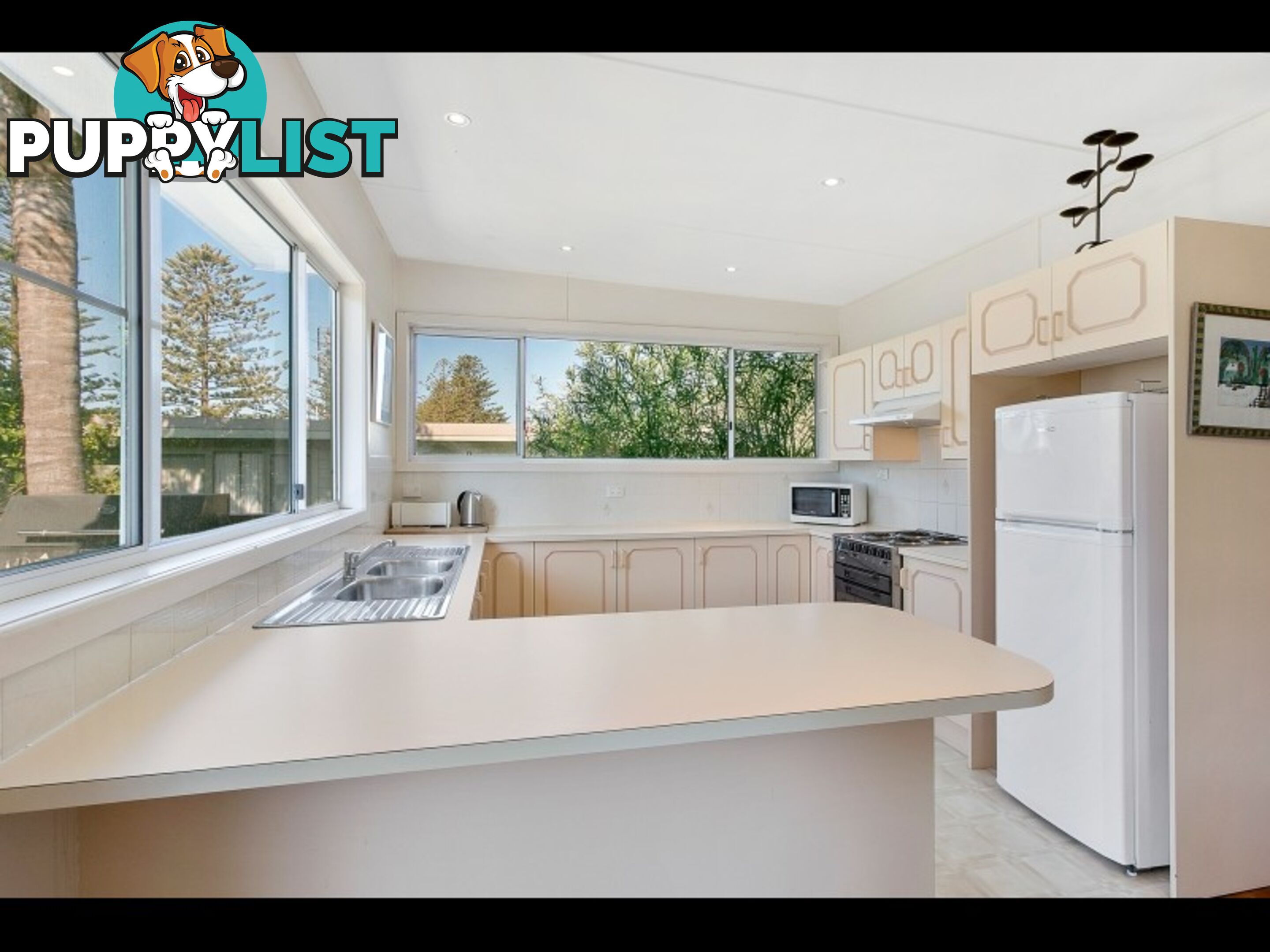 HQ2 7 CHAUVEL CRESCENT Tuross Head, NSW 2537