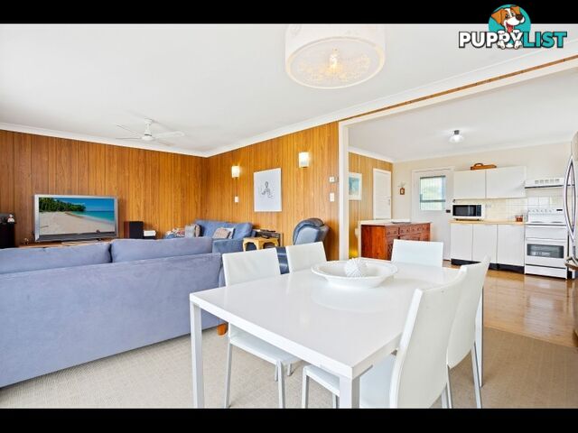 WHISPERING PINES 21 SURF STREET Tuross Head, NSW 2537