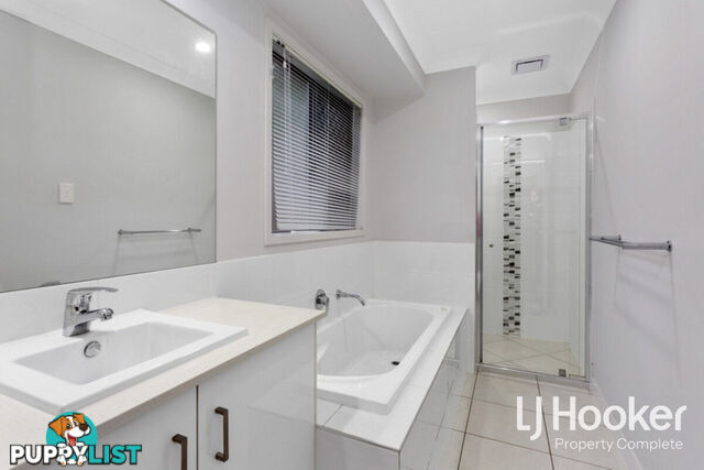 17 Greenstone Street YARRABILBA QLD 4207