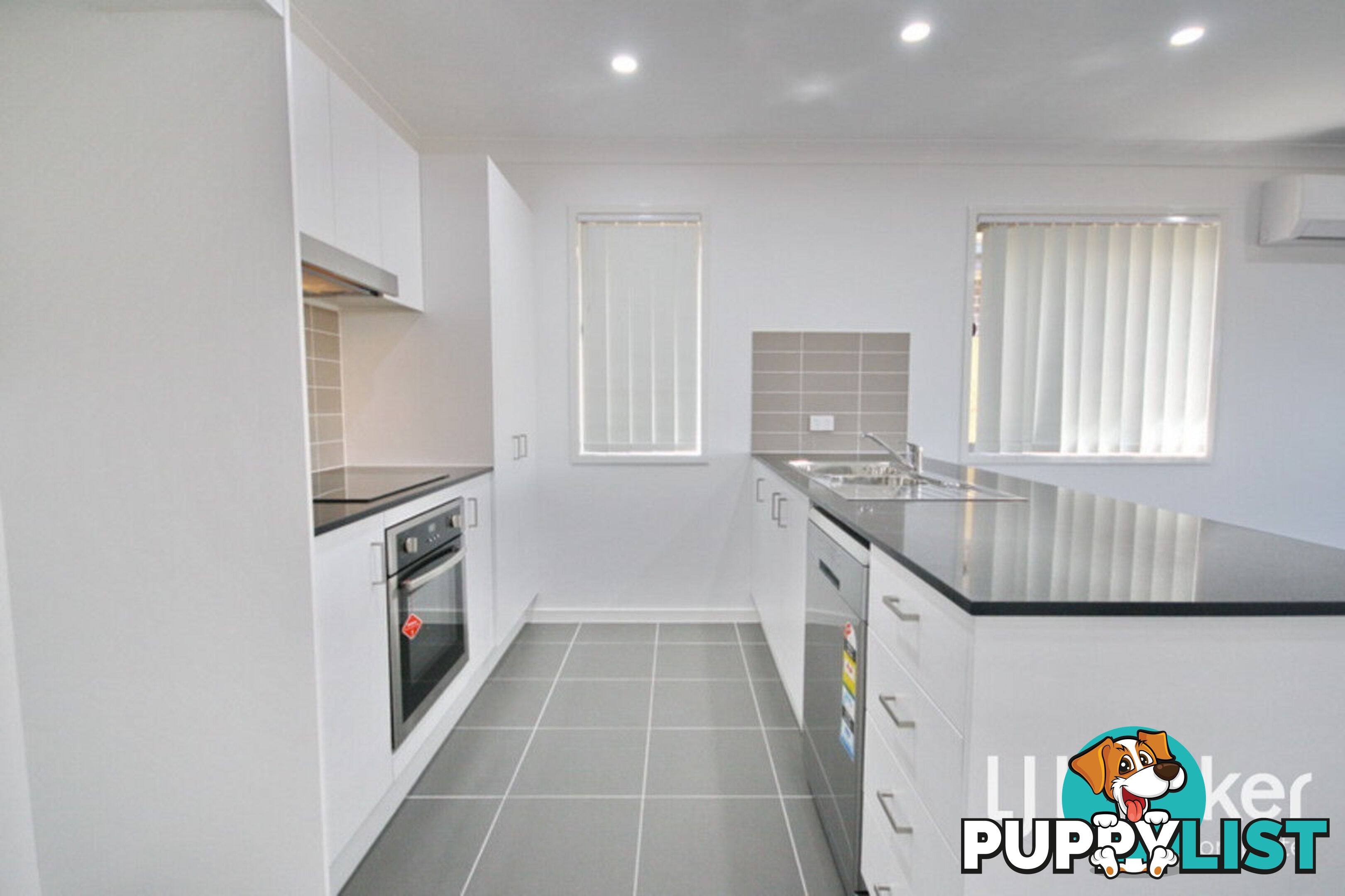 42 Cambridge Circuit YARRABILBA QLD 4207