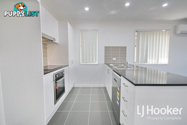 42 Cambridge Circuit YARRABILBA QLD 4207