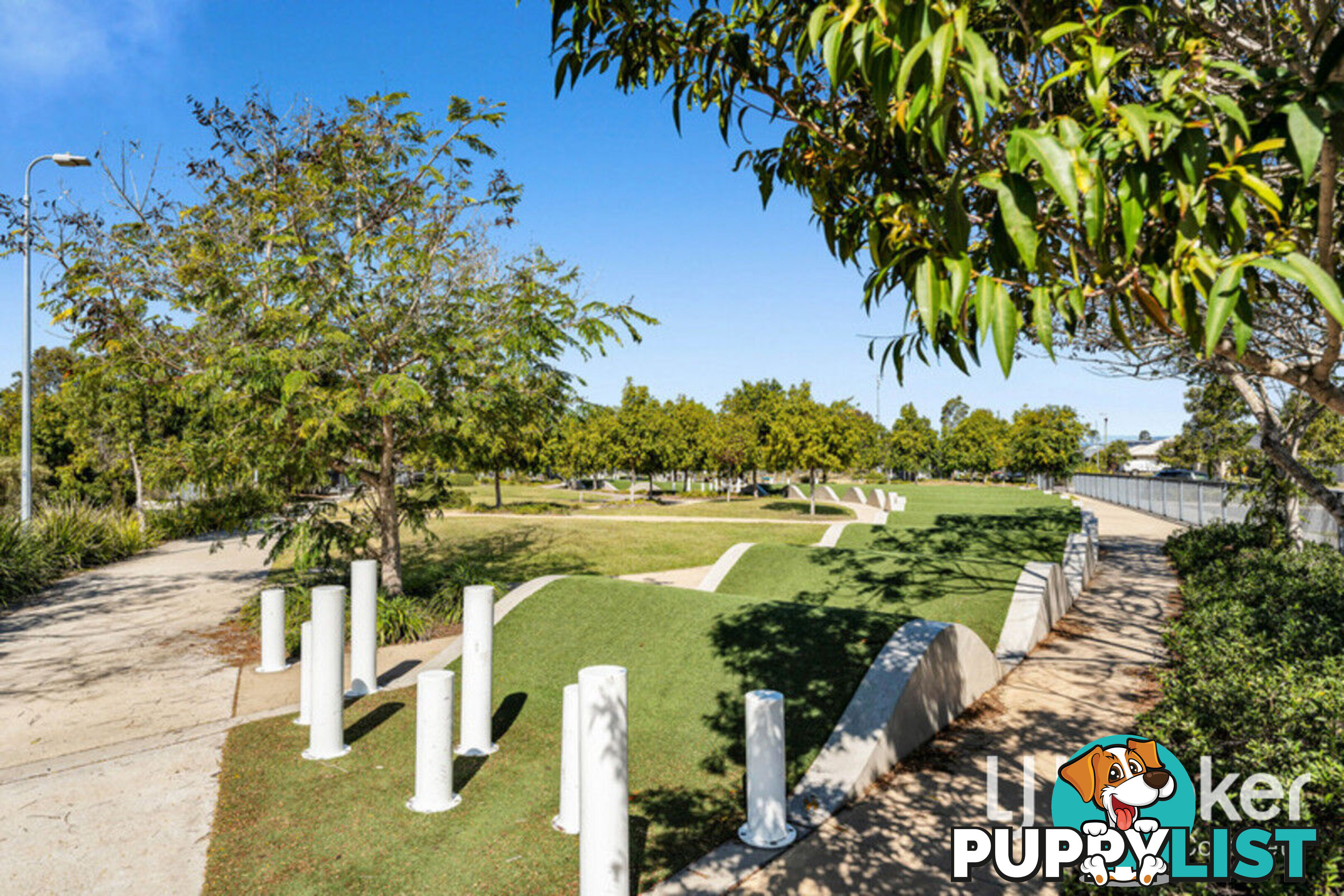42 Cambridge Circuit YARRABILBA QLD 4207