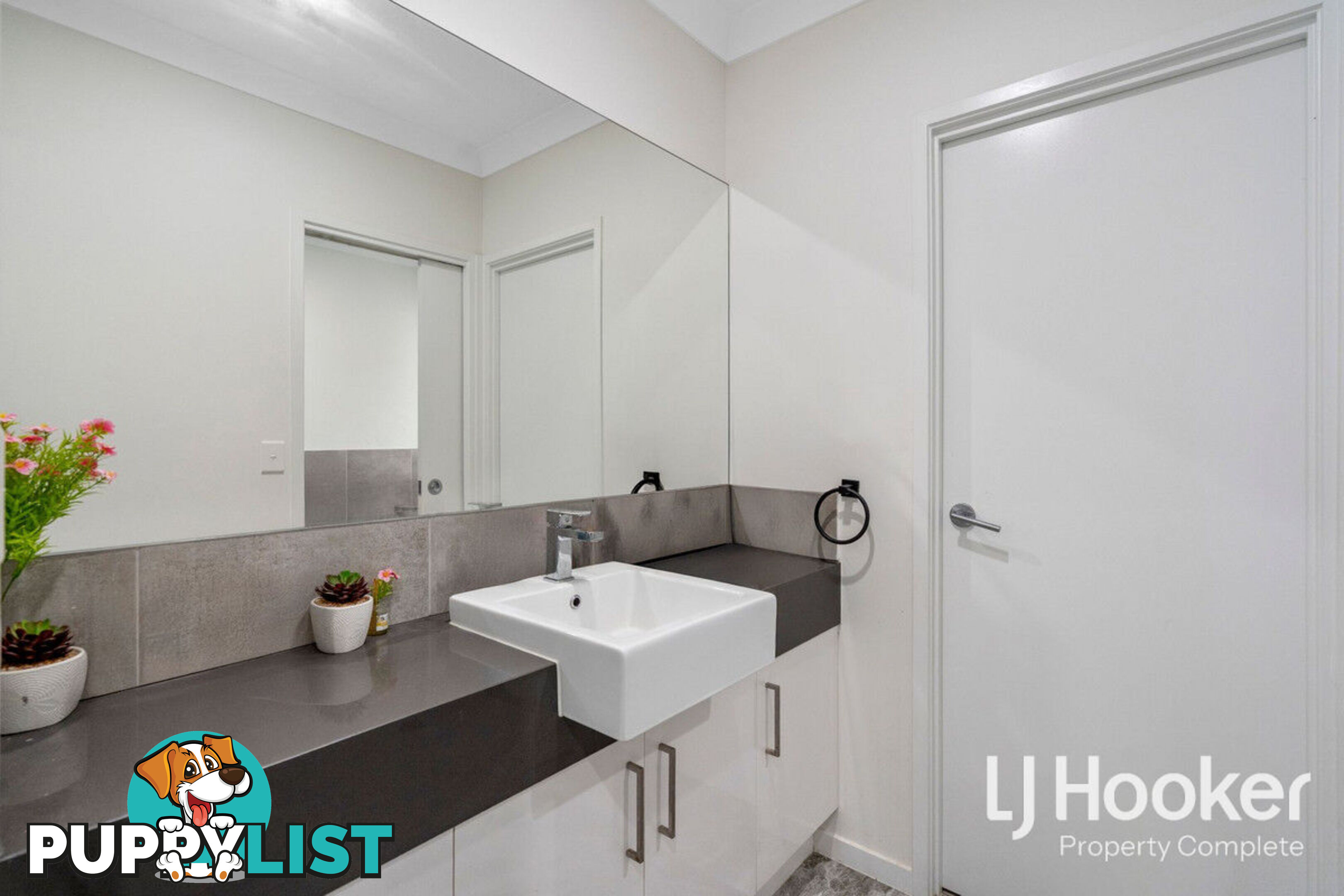 115-119 Munroe Drive WOODHILL QLD 4285