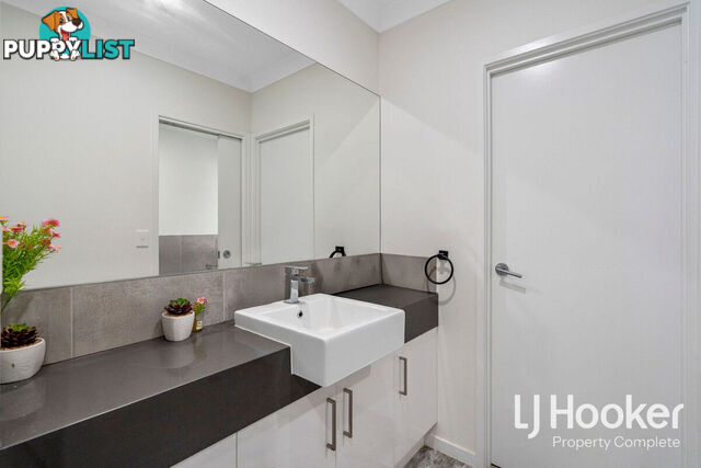 115-119 Munroe Drive WOODHILL QLD 4285