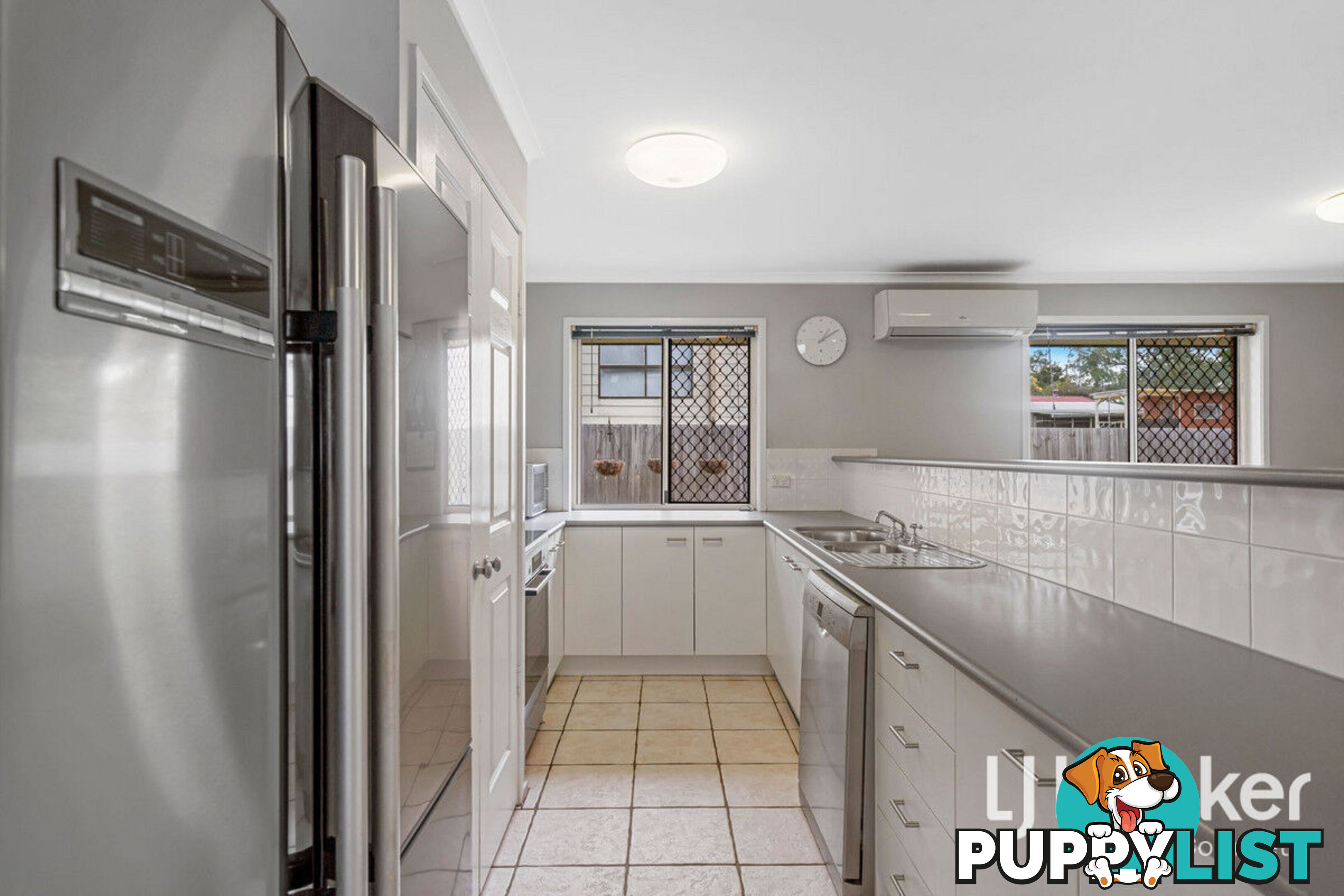 32 Queen Street JIMBOOMBA QLD 4280