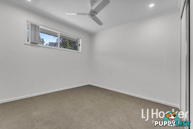 11 Bloomfield Avenue PARK RIDGE QLD 4125