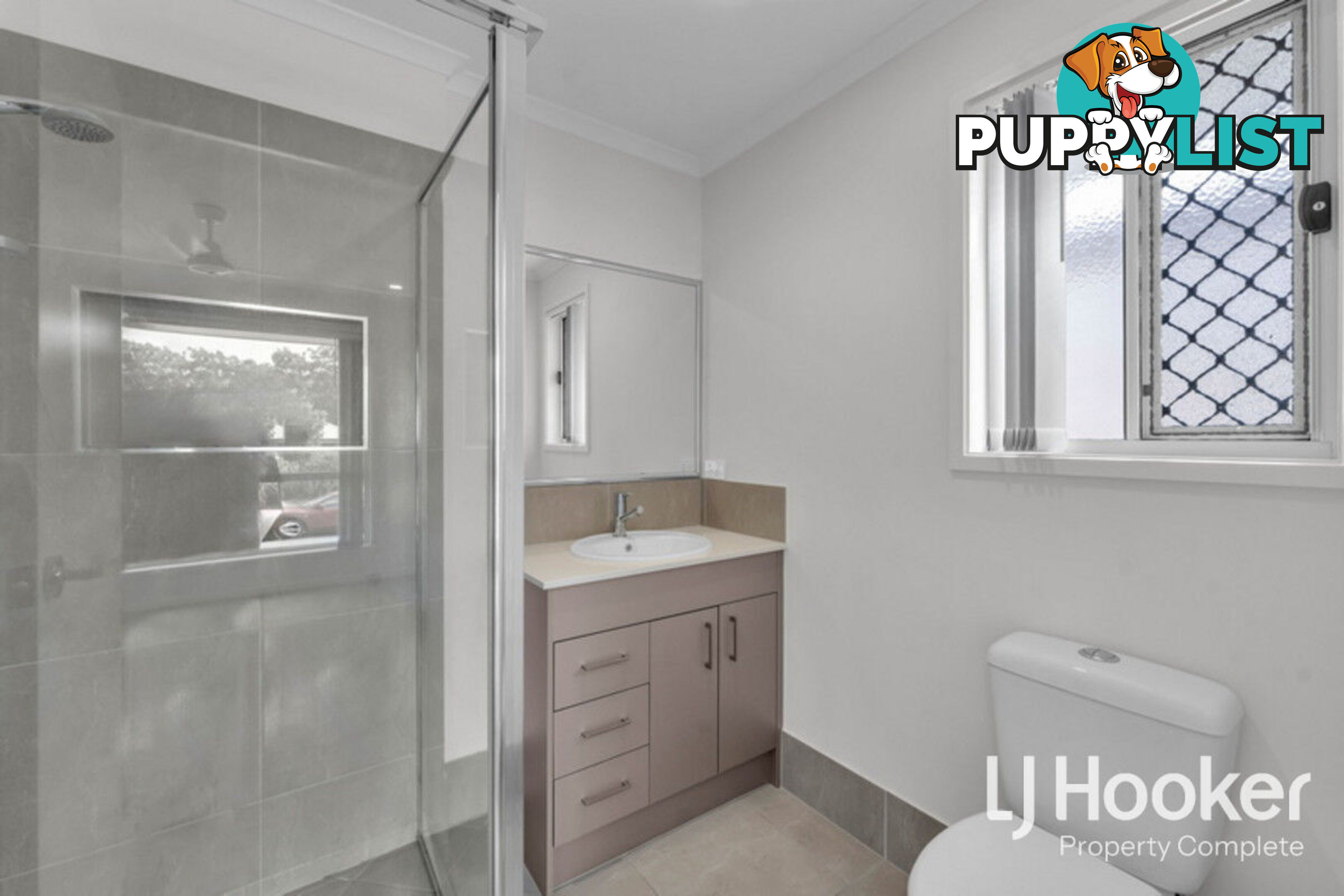 11 Bloomfield Avenue PARK RIDGE QLD 4125