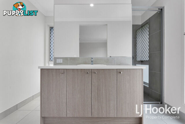 72 Hyde Drive YARRABILBA QLD 4207