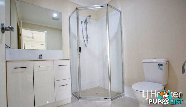 1/25 Dawson Place BRASSALL QLD 4305