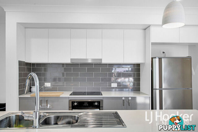 33 Danbulla Street YARRABILBA QLD 4207
