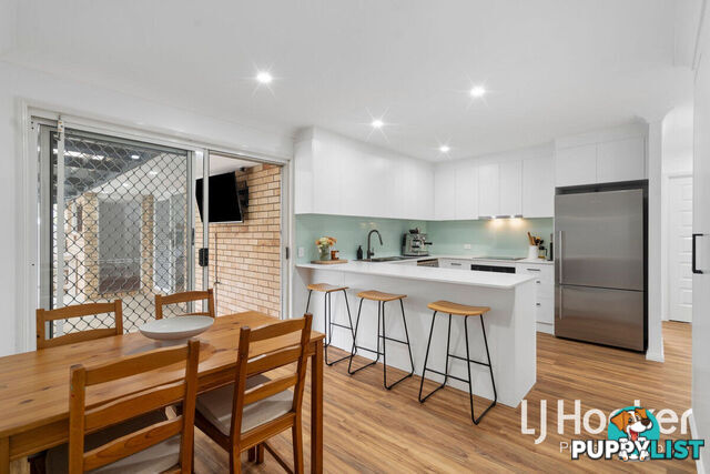 6 Paroo Place HILLCREST QLD 4118