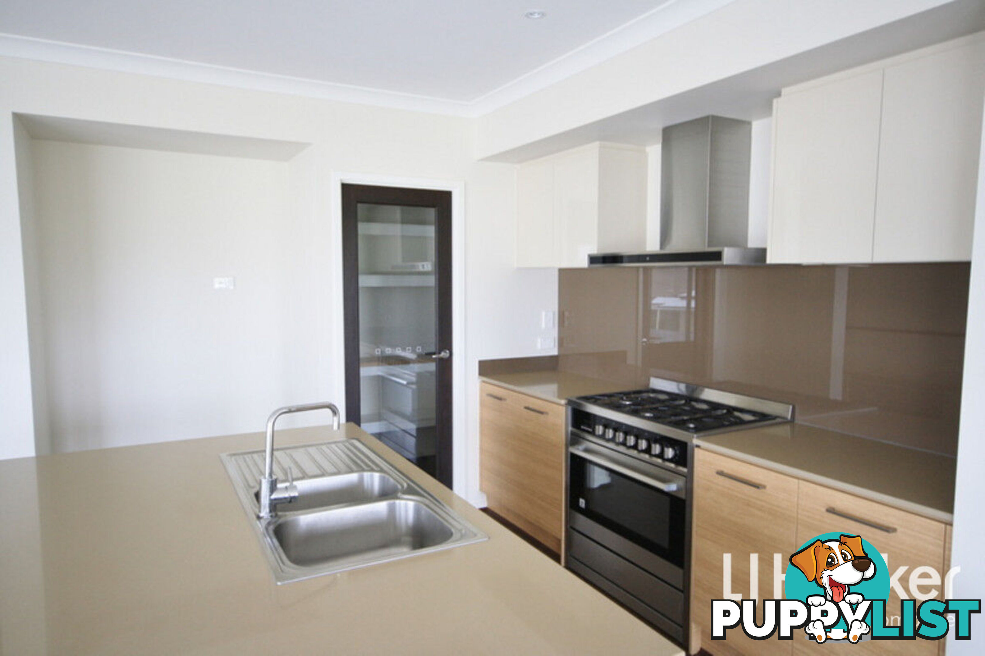 12 Peak Lane YARRABILBA QLD 4207
