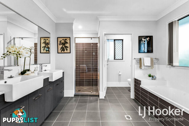 35 Hickory Street MARSDEN QLD 4132
