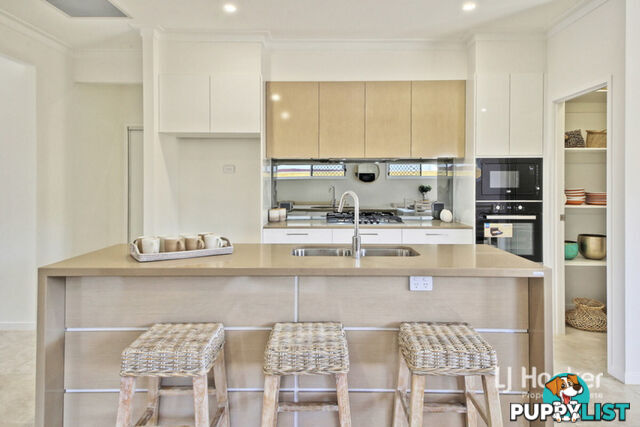 4 Houston Street SPRING MOUNTAIN QLD 4300