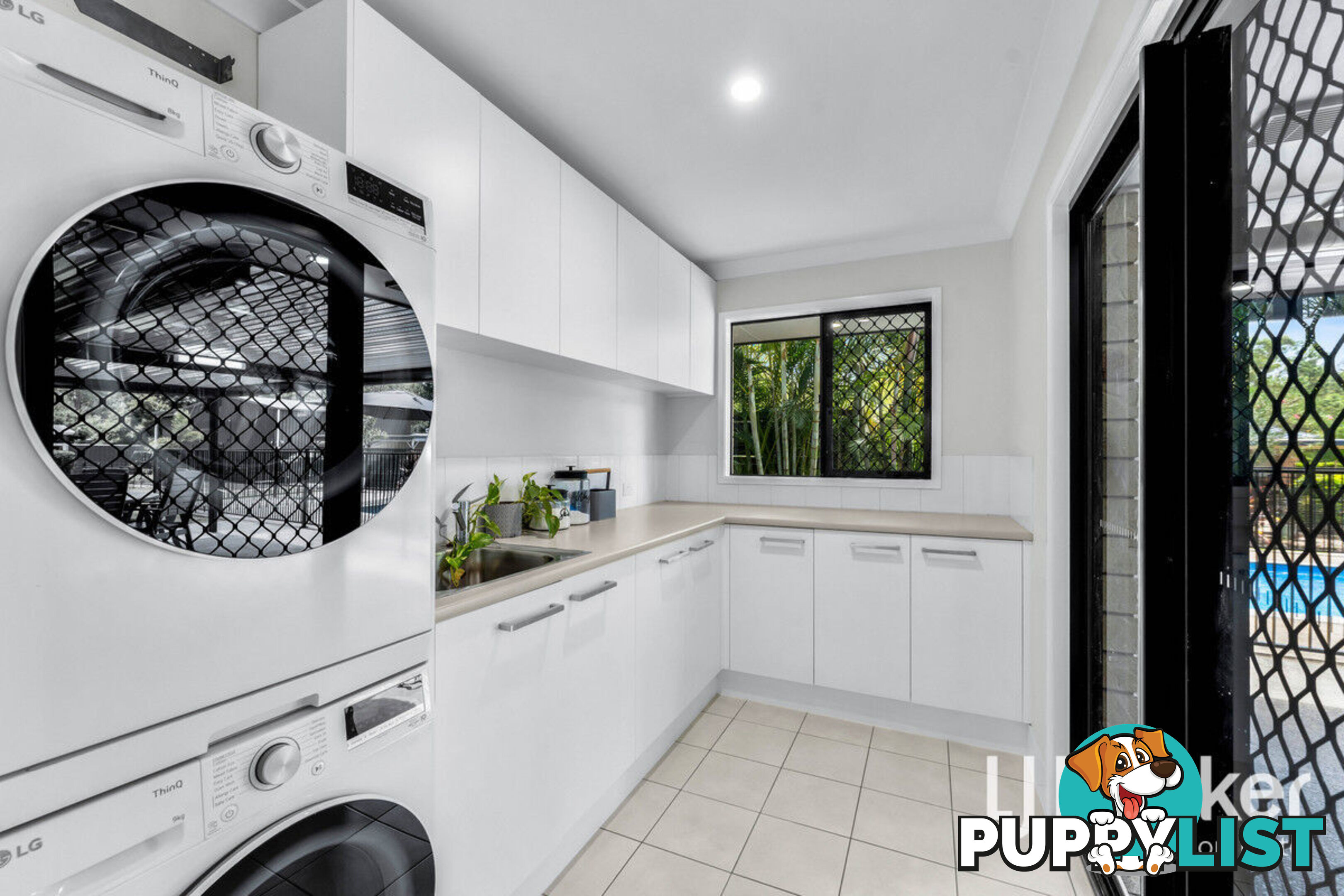 17-19 Spinebill Drive GREENBANK QLD 4124