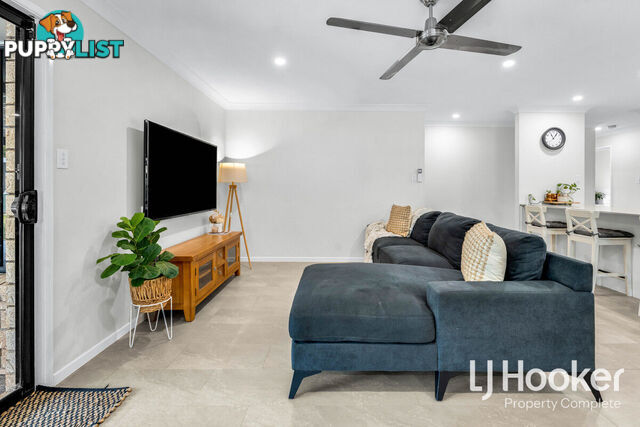 17-19 Spinebill Drive GREENBANK QLD 4124