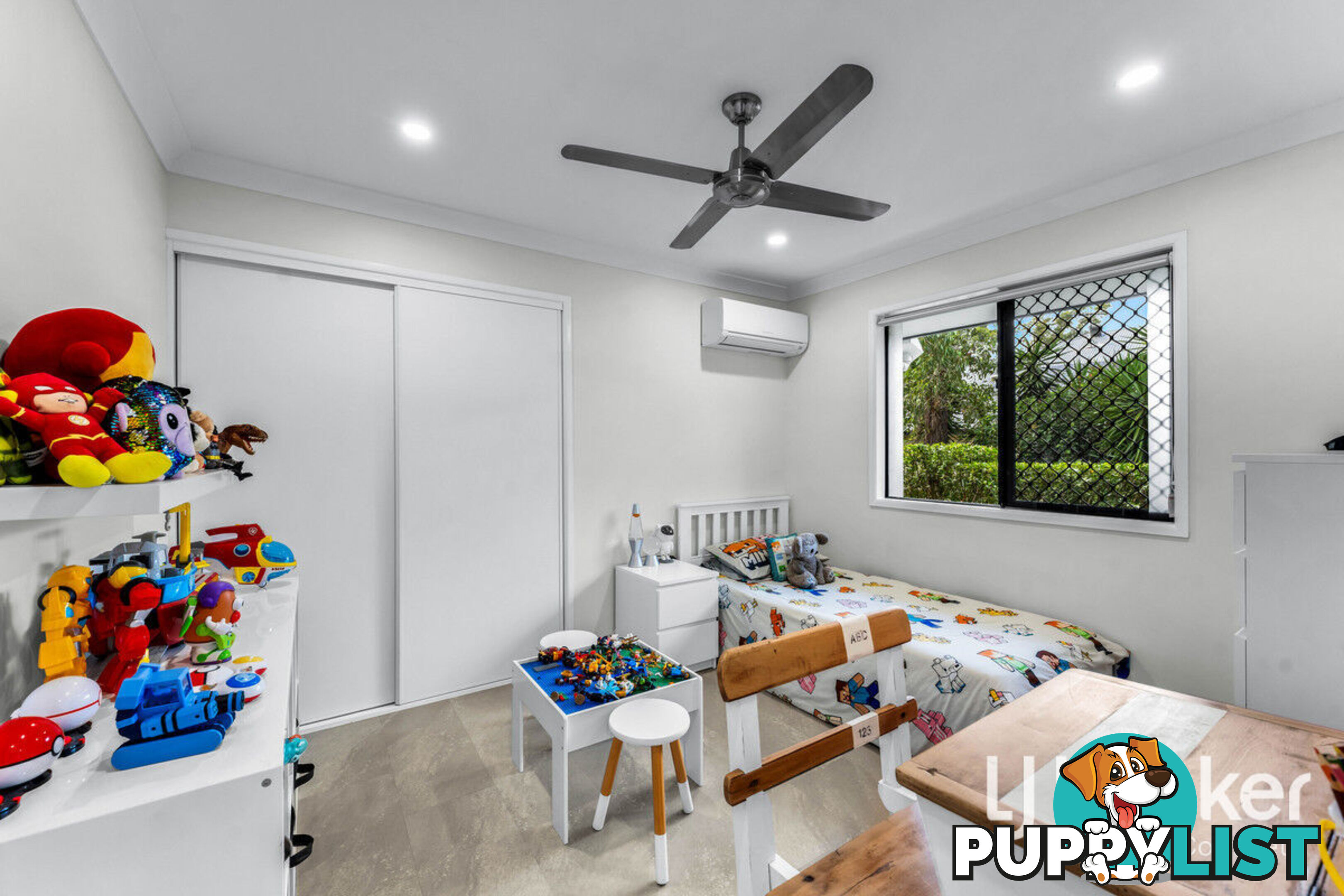 17-19 Spinebill Drive GREENBANK QLD 4124