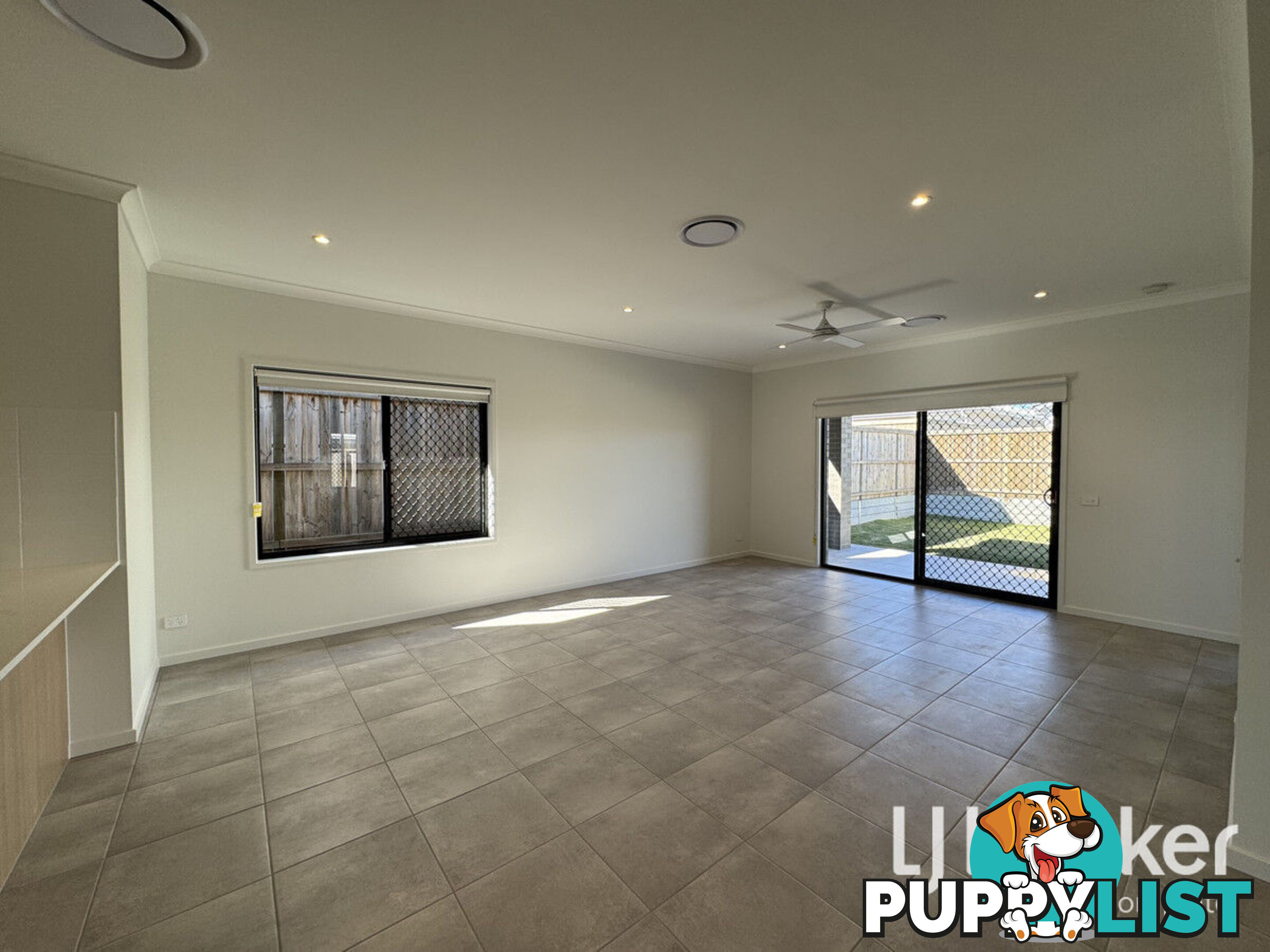 14 Petermann Circuit YARRABILBA QLD 4207