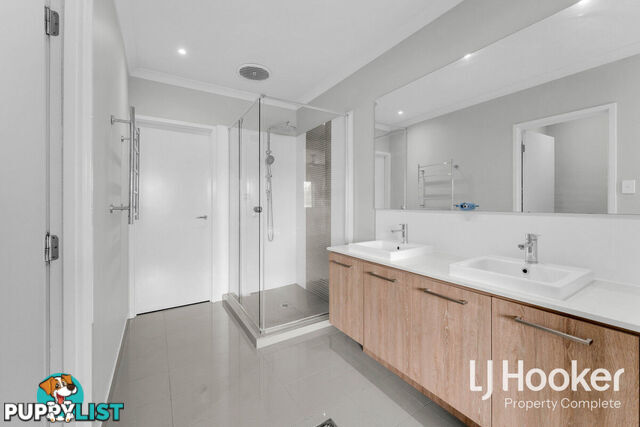 119 Summerview Avenue YARRABILBA QLD 4207