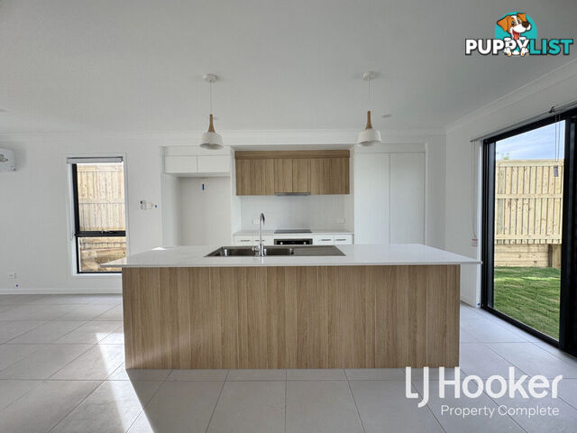 1 Gammon Lane YARRABILBA QLD 4207