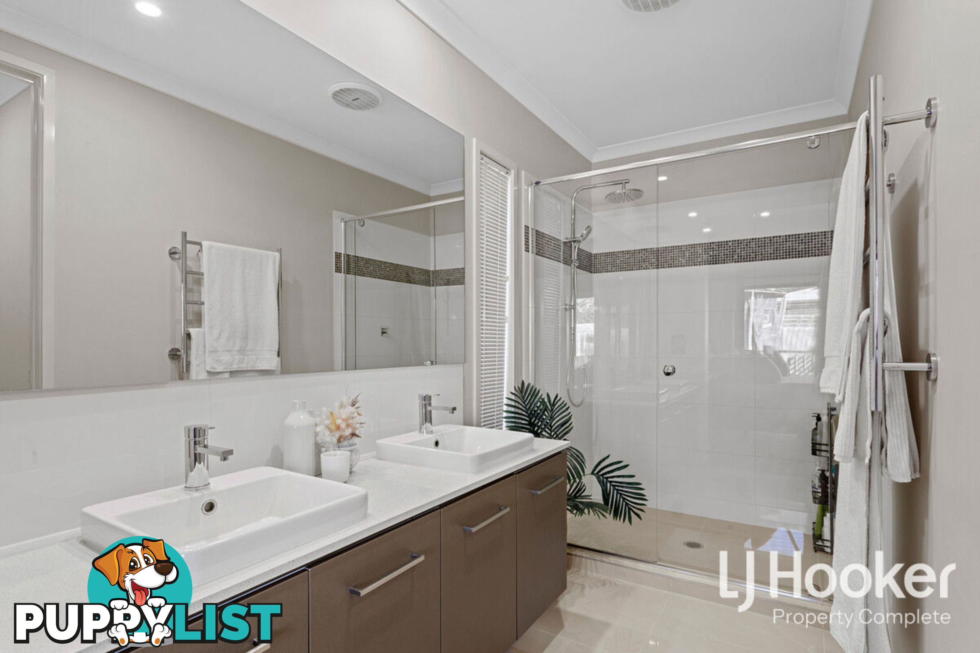 34 Winterpeak Close YARRABILBA QLD 4207