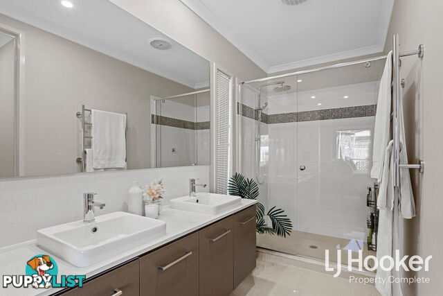 34 Winterpeak Close YARRABILBA QLD 4207
