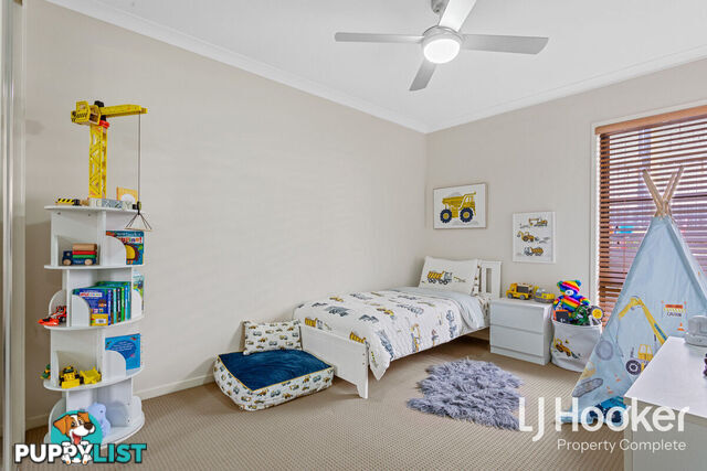 34 Winterpeak Close YARRABILBA QLD 4207