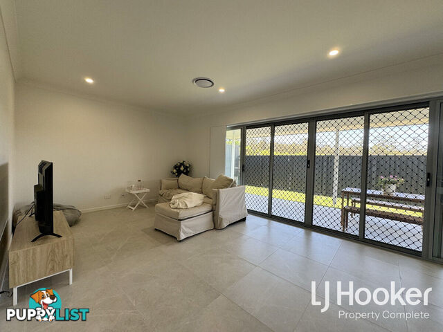 15 Flinders Drive YARRABILBA QLD 4207