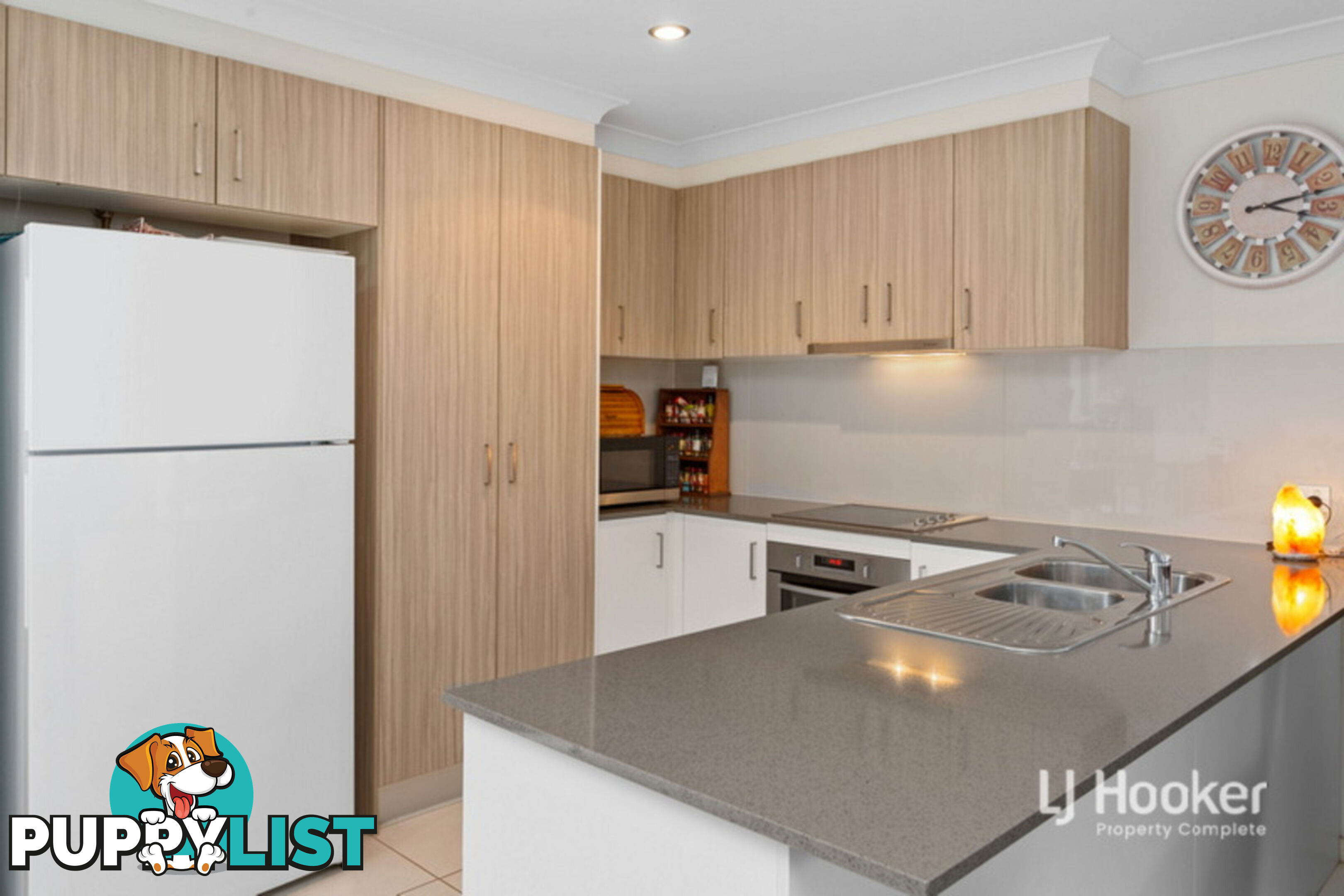 9 Bernard Circuit YARRABILBA QLD 4207