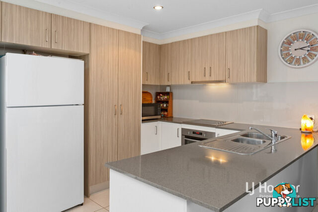 9 Bernard Circuit YARRABILBA QLD 4207