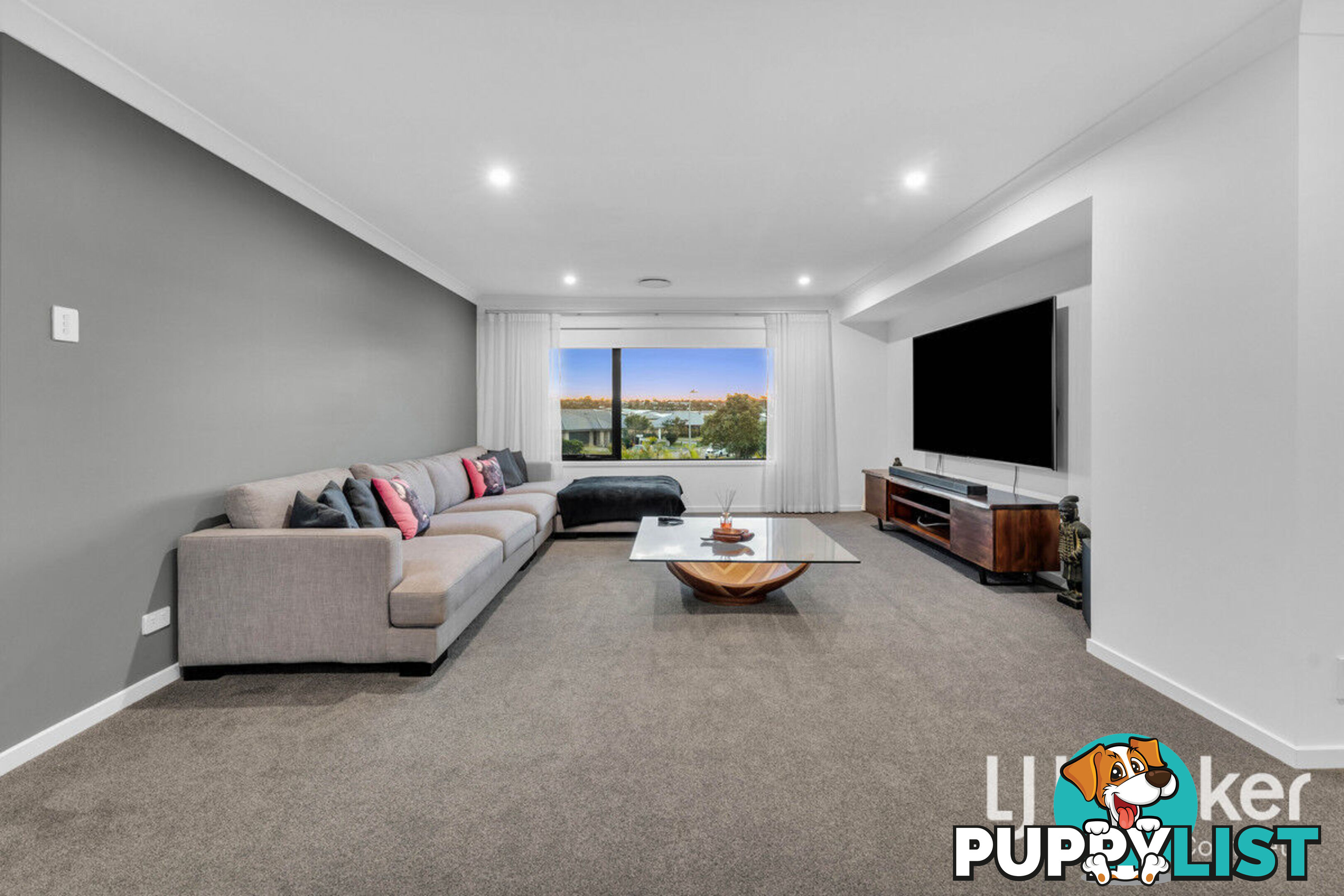 2-4 Cambridge Circuit YARRABILBA QLD 4207