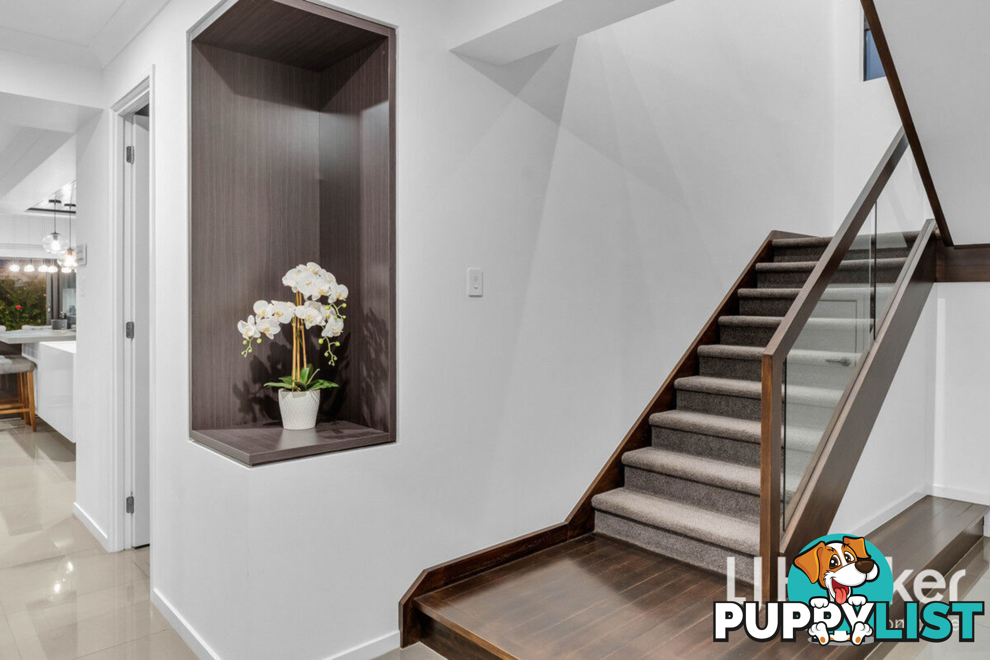 2-4 Cambridge Circuit YARRABILBA QLD 4207