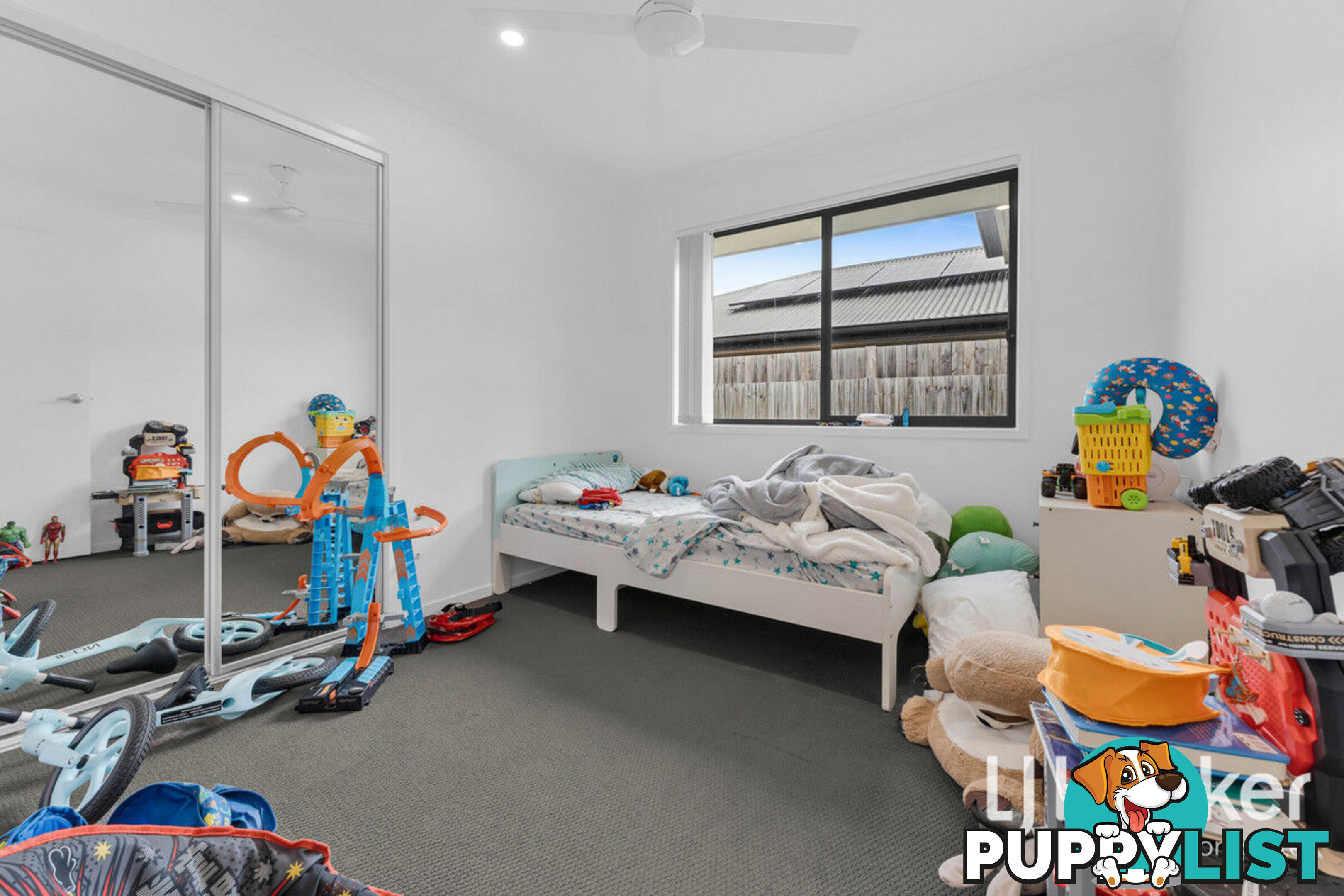 5 Tregole Street YARRABILBA QLD 4207