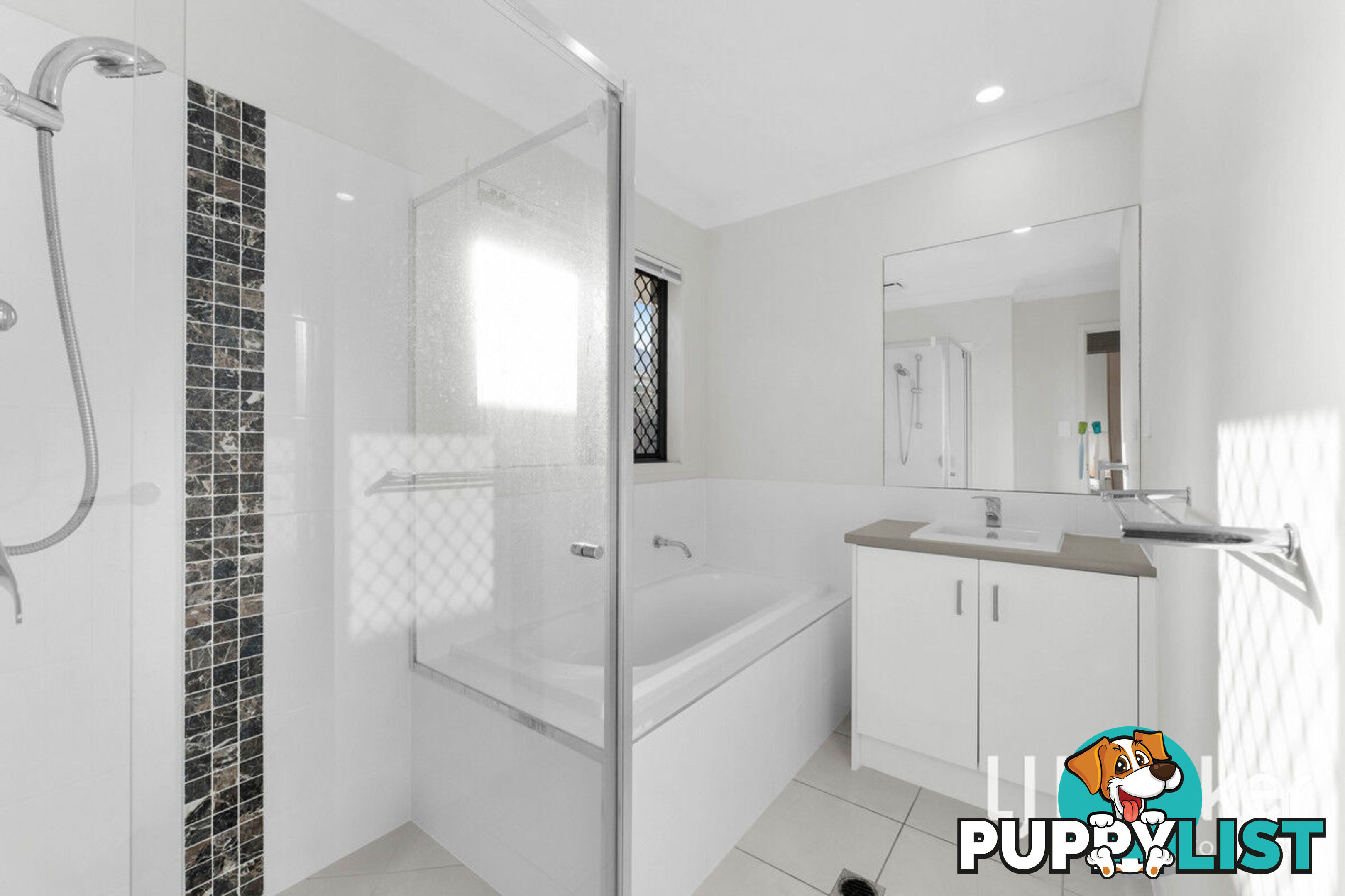18 Cambridge Circuit YARRABILBA QLD 4207