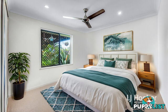 11 Summerview Avenue YARRABILBA QLD 4207