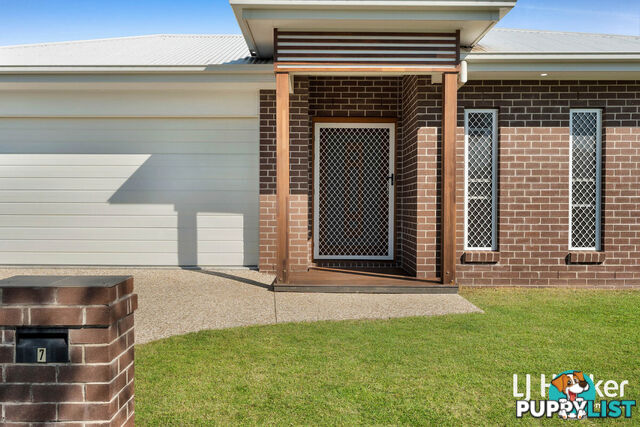 7 Treeline Circuit YARRABILBA QLD 4207