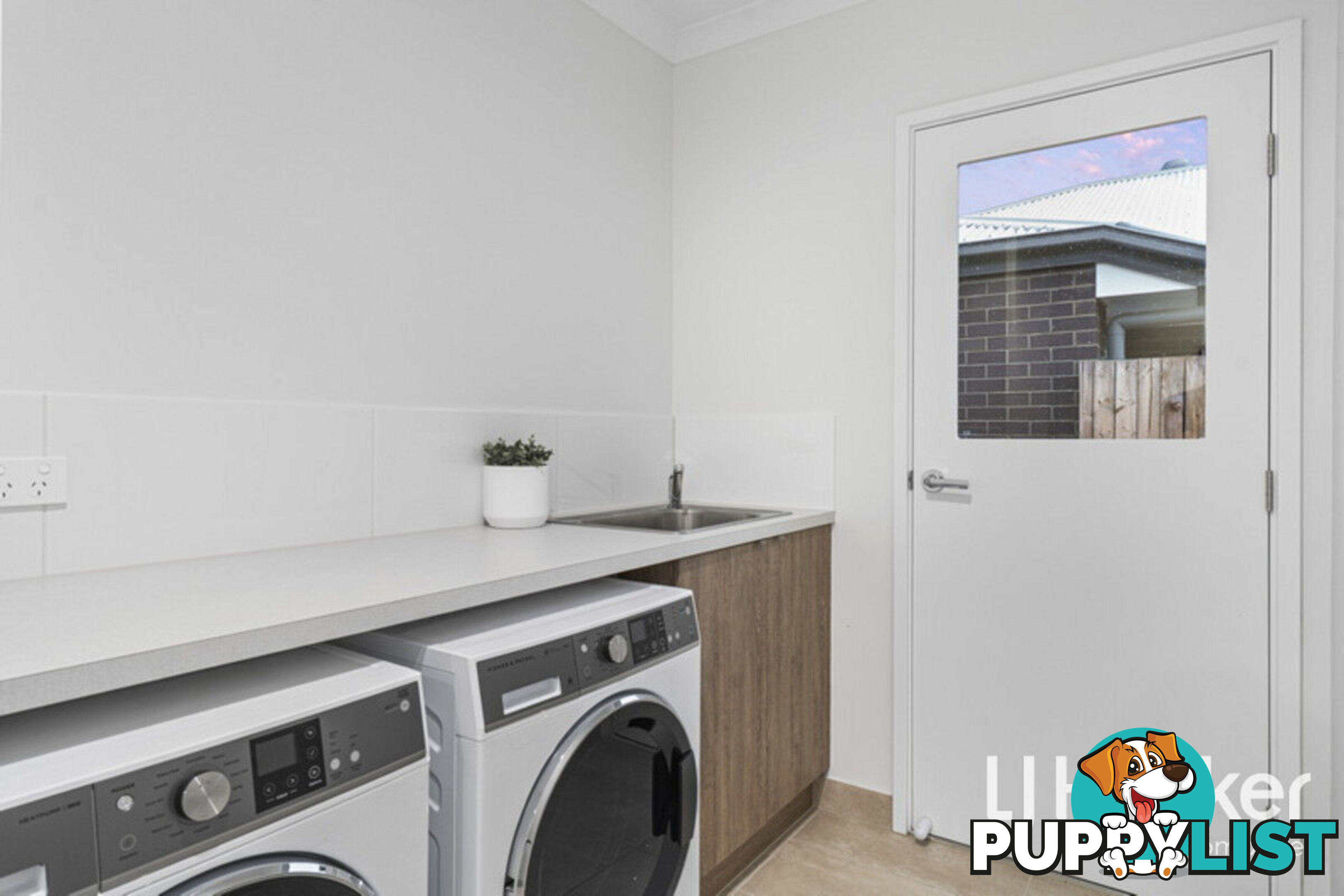28 Cooper Crescent JIMBOOMBA QLD 4280