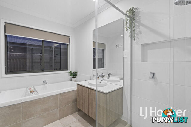 28 Cooper Crescent JIMBOOMBA QLD 4280