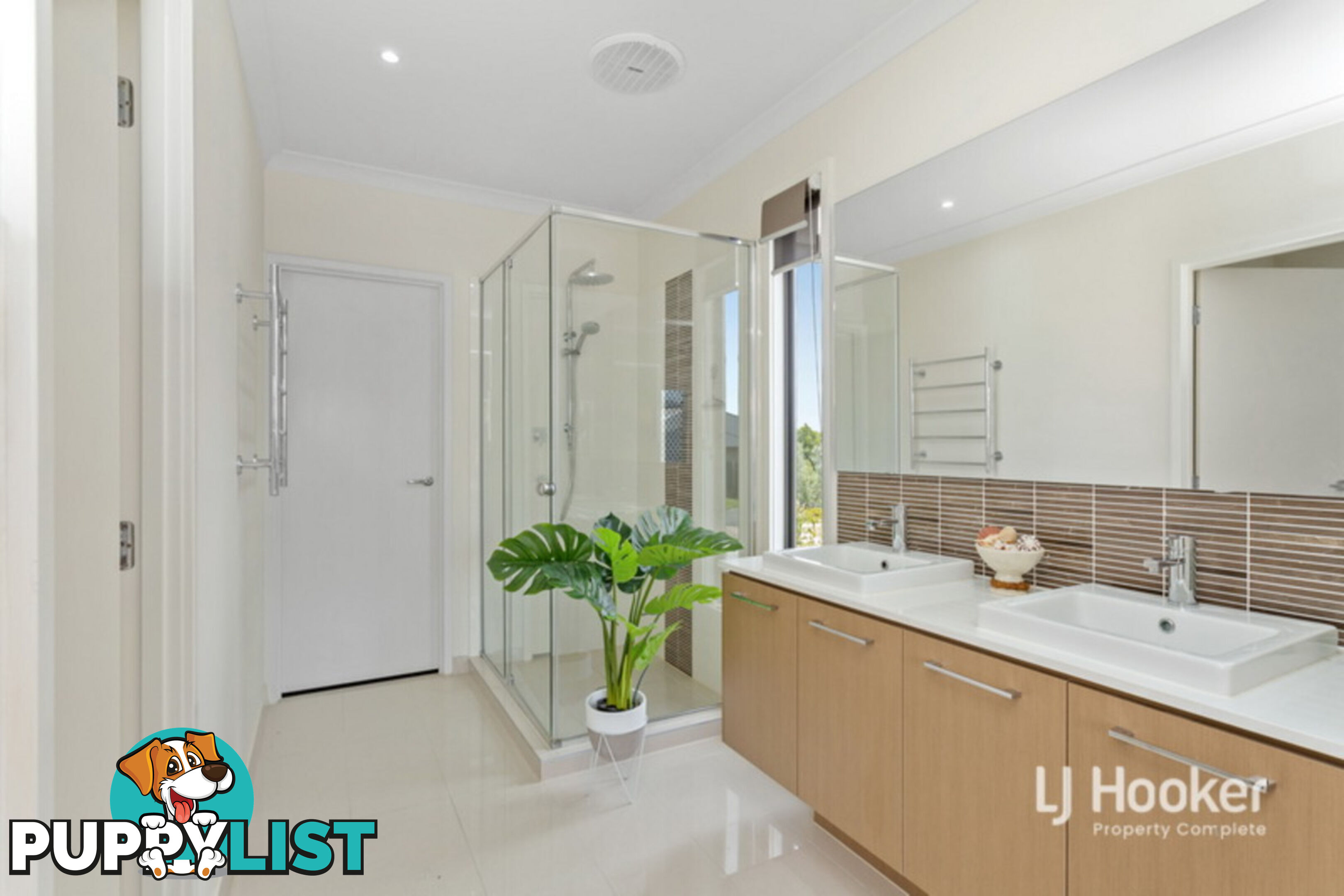 1 Hantlemann Lane YARRABILBA QLD 4207