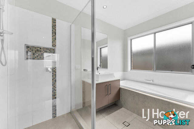22 Leland Street YARRABILBA QLD 4207